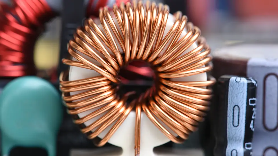 Custom wound chokes and inductors on toroidal cores